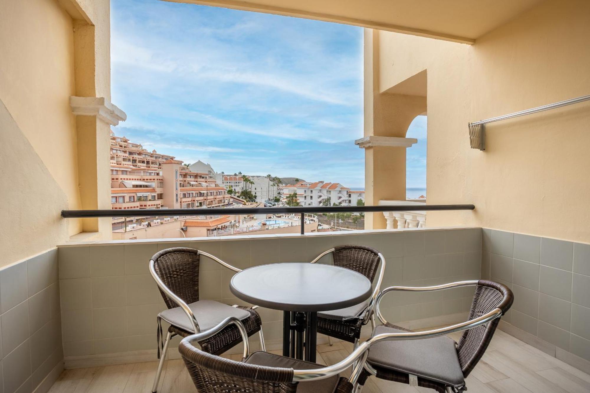 Castle Harbour Holiday Home Heated Pool Views By Lovetenerife Los Cristianos  Εξωτερικό φωτογραφία